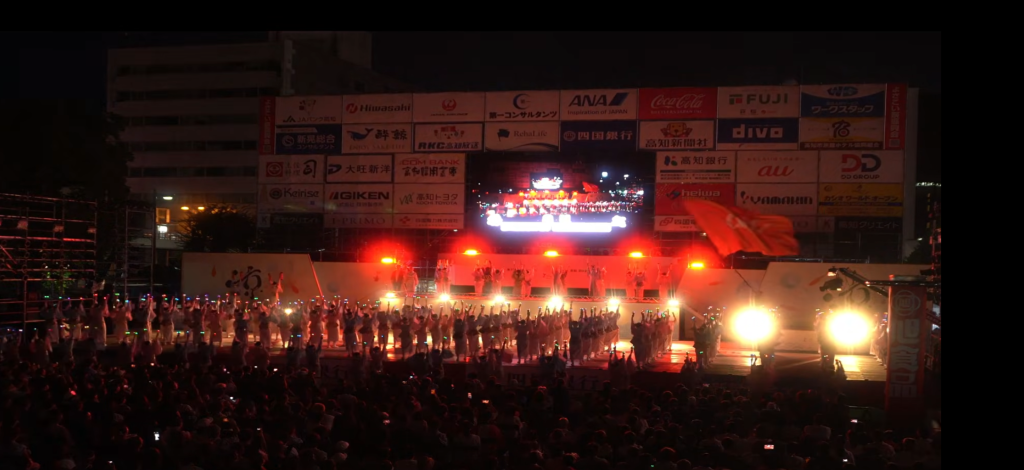 前夜祭、光る鳴子のお披露目