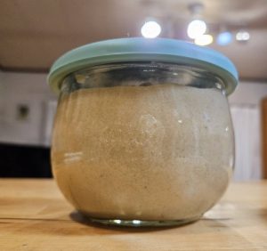 完成したピーナッツバター